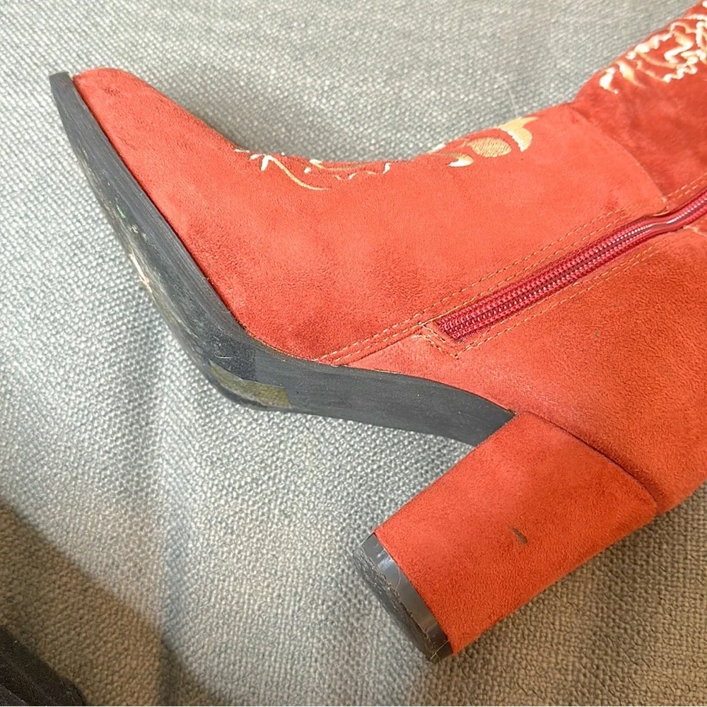 Kala Vella Rust Red Embroidered Suede Knee-High Heeled Boots - Picture 4 of 12